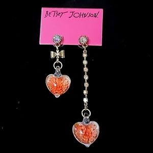 New Vintage! BETSEY JOHNSON Glass Collection Orange Mums Dangle Earrings.
